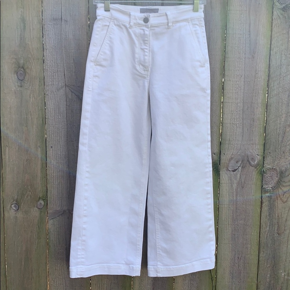 Everlane white jean wide leg Chino. Never worn.